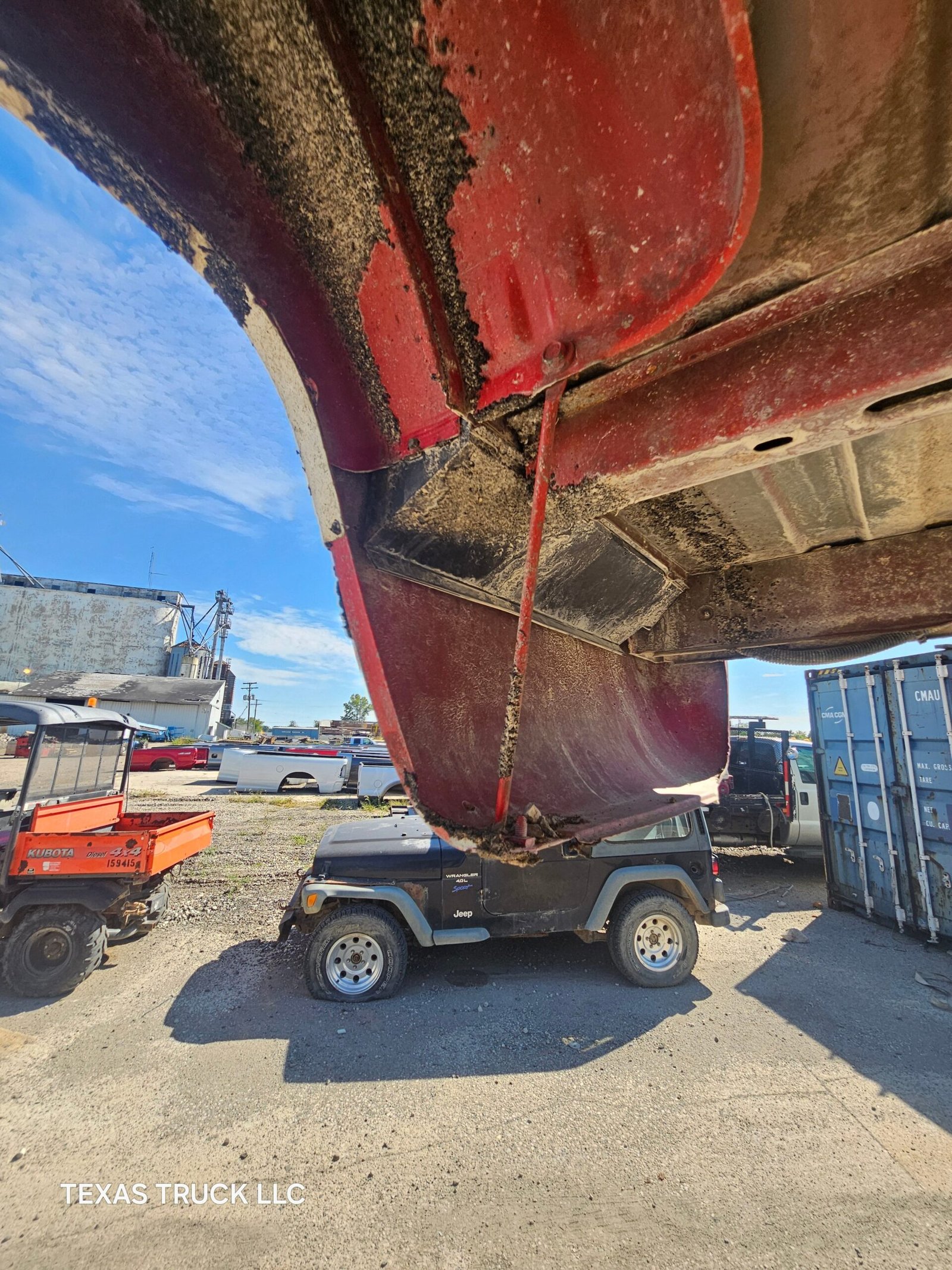 1988-1998 Chevrolet / GMC 1500 2500 3500 OBS 6' 6" Short Truck Bed - Red - Image 119