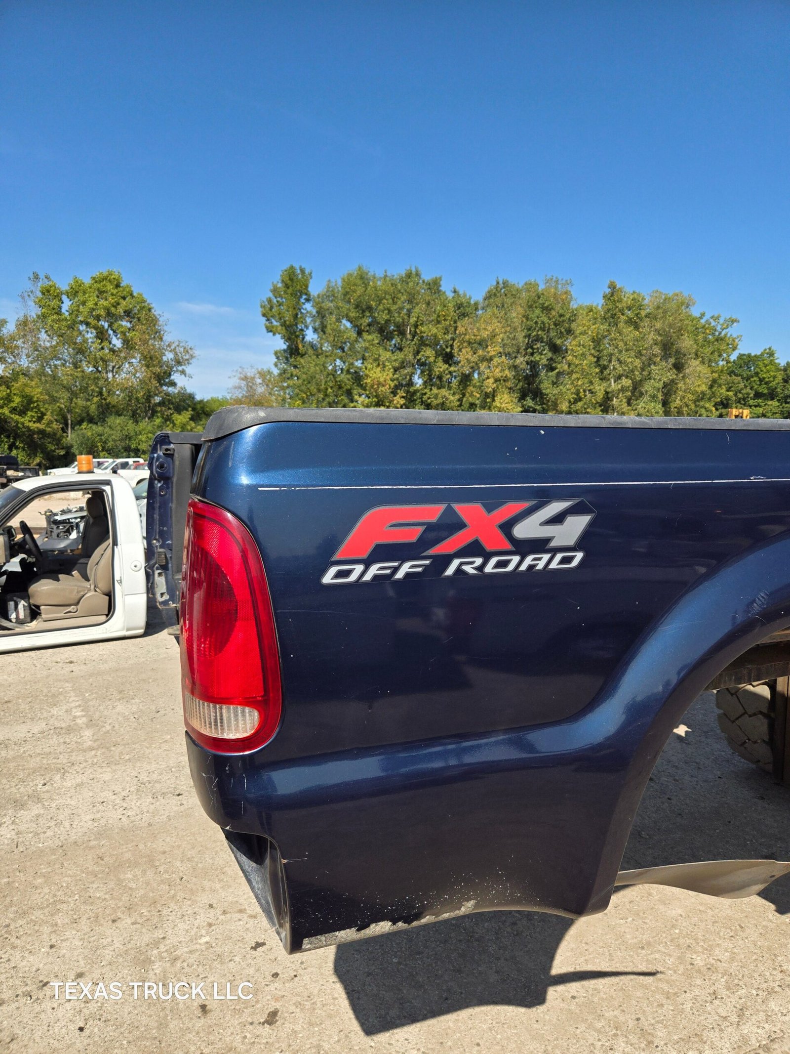 1999-2010 Ford Super Duty F250 F350 6' 9" Short Truck Bed - Blue - Image 6