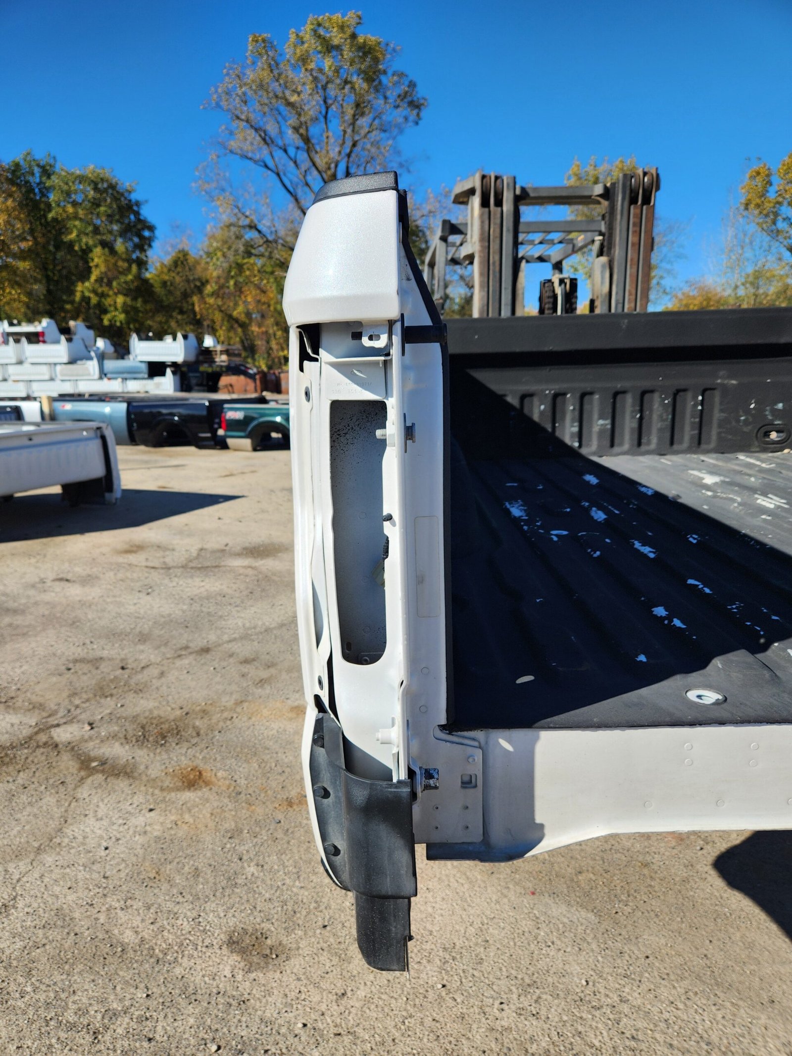 2017-2022 Ford F250 F350 Super Duty 6' 9" Short Truck Bed - Pearl Metallic White - Image 79