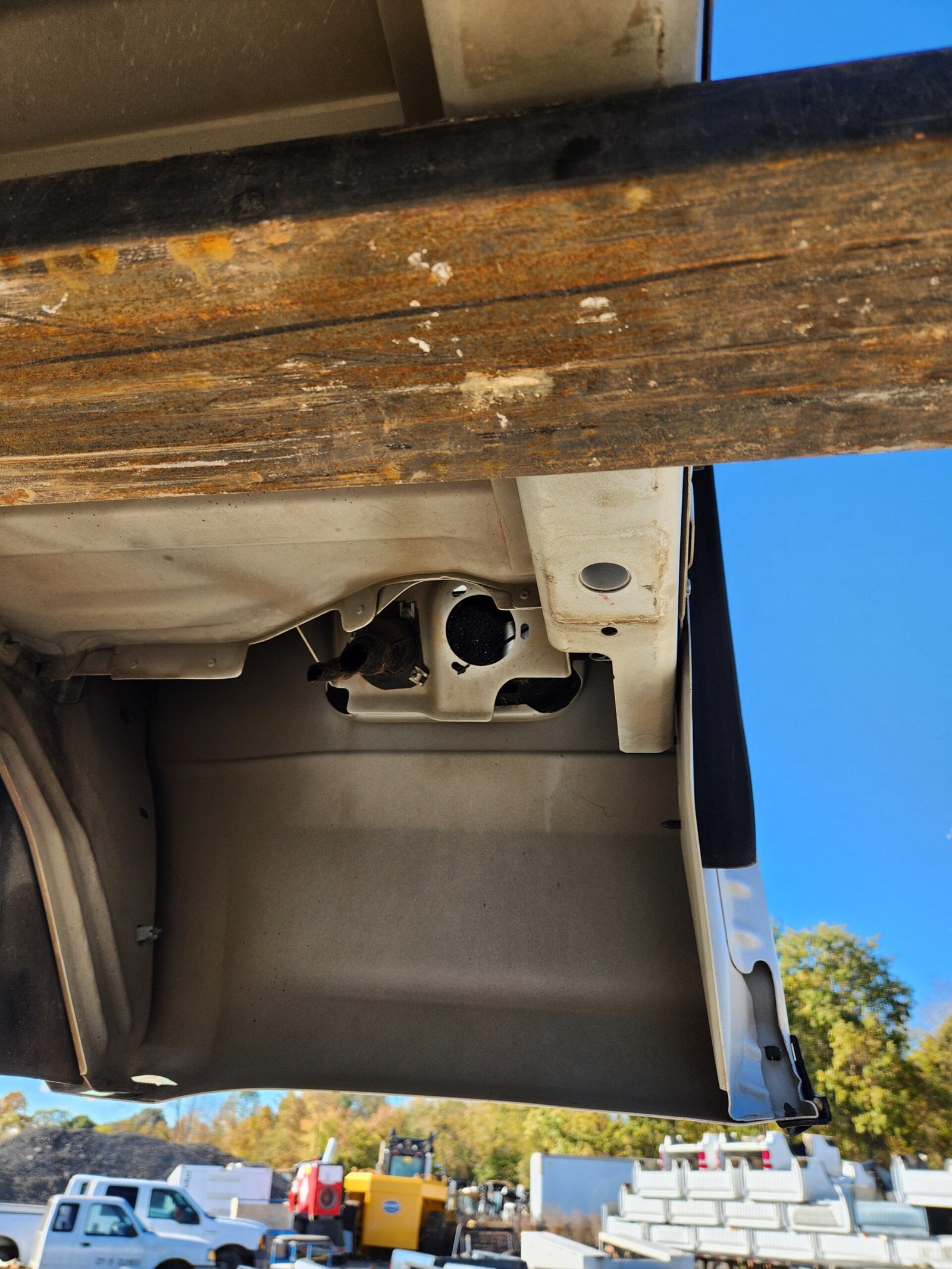 2017-2022 Ford F250 F350 Super Duty 6' 9" Short Truck Bed - Pearl Metallic White - Image 84