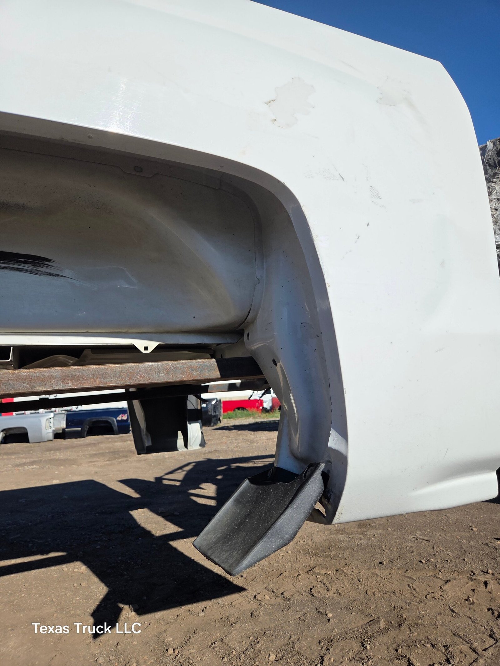 2014-2019 Chevrolet Silverado 1500 5' 8" Short Bed - Summit White - Image 9