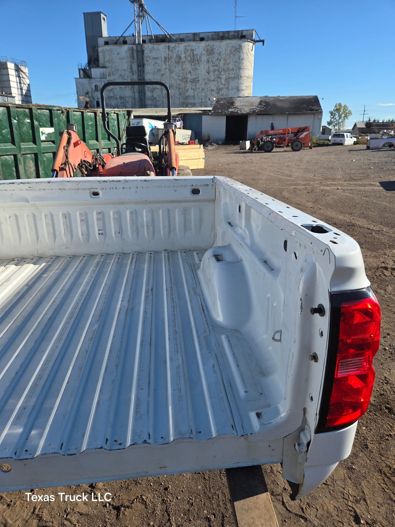 2014-2019 Chevrolet Silverado 1500 5' 8" Short Bed - Summit White - Image 54