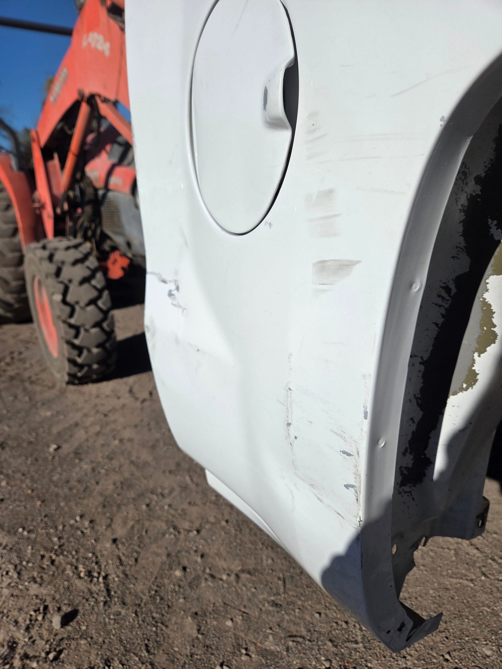 2014-2019 Chevrolet Silverado 1500 5' 8" Short Bed - Summit White - Image 29