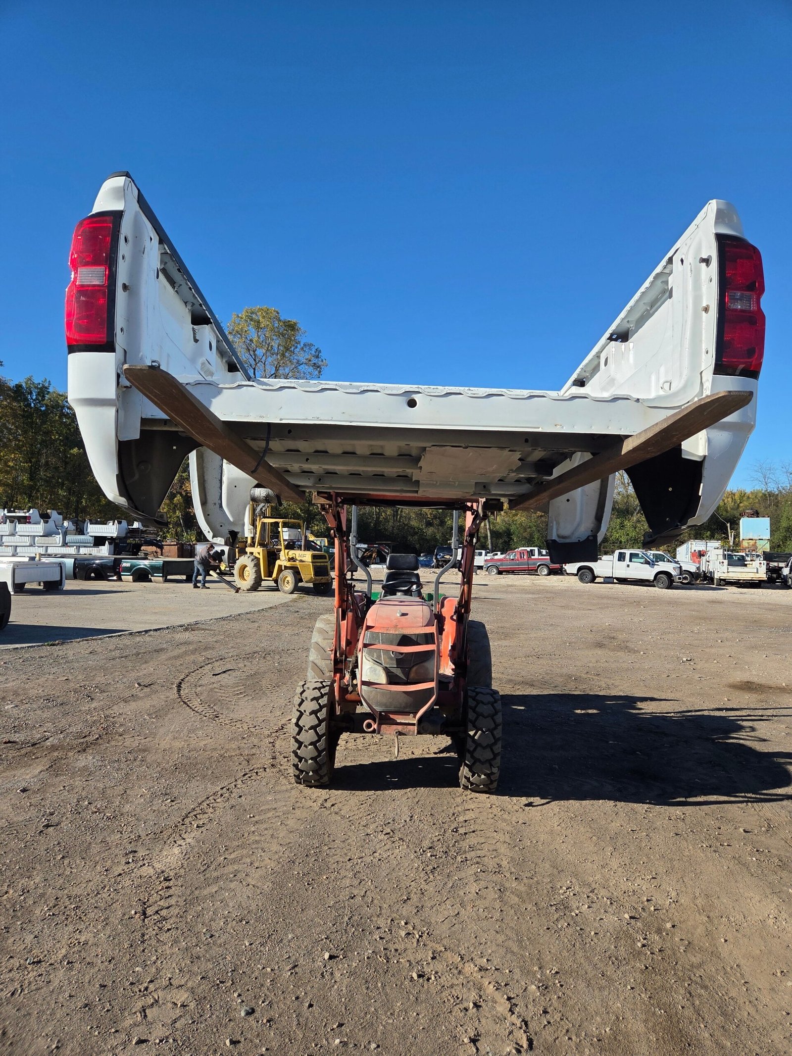 2014-2019 Chevrolet Silverado 1500 5' 8" Short Bed - Summit White - Image 64