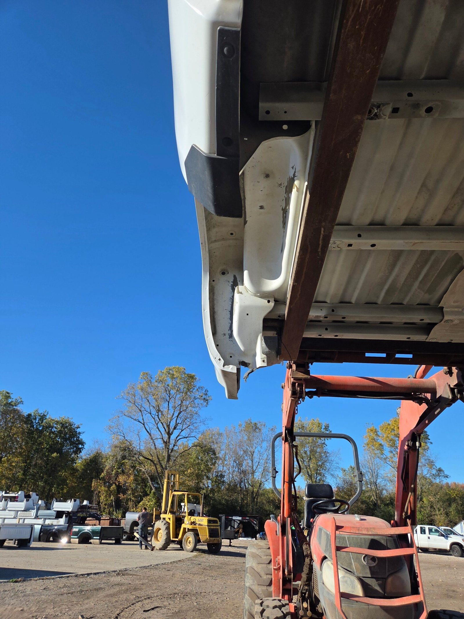 2014-2019 Chevrolet Silverado 1500 5' 8" Short Bed - Summit White - Image 67