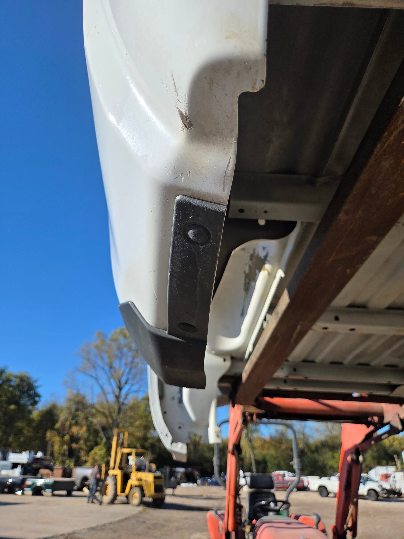 2014-2019 Chevrolet Silverado 1500 5' 8" Short Bed - Summit White - Image 68