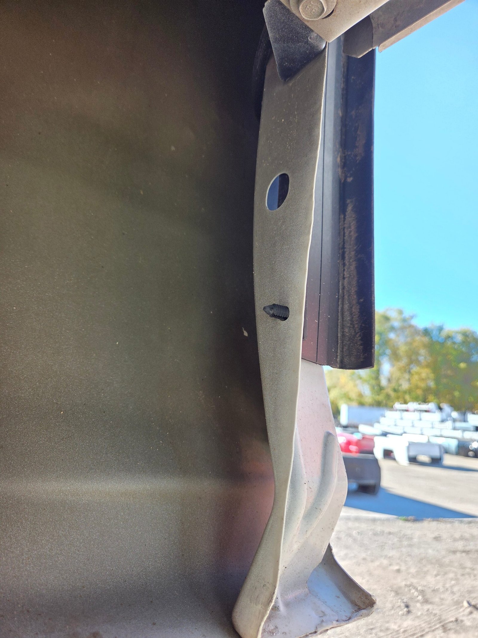 2014-2019 Chevrolet Silverado 1500 5' 8" Short Bed - Summit White - Image 76