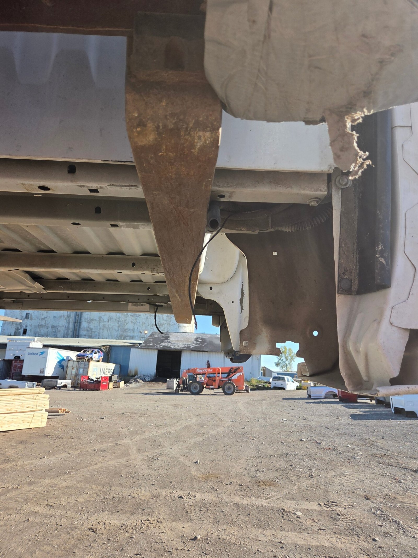 2014-2019 Chevrolet Silverado 1500 5' 8" Short Bed - Summit White - Image 79