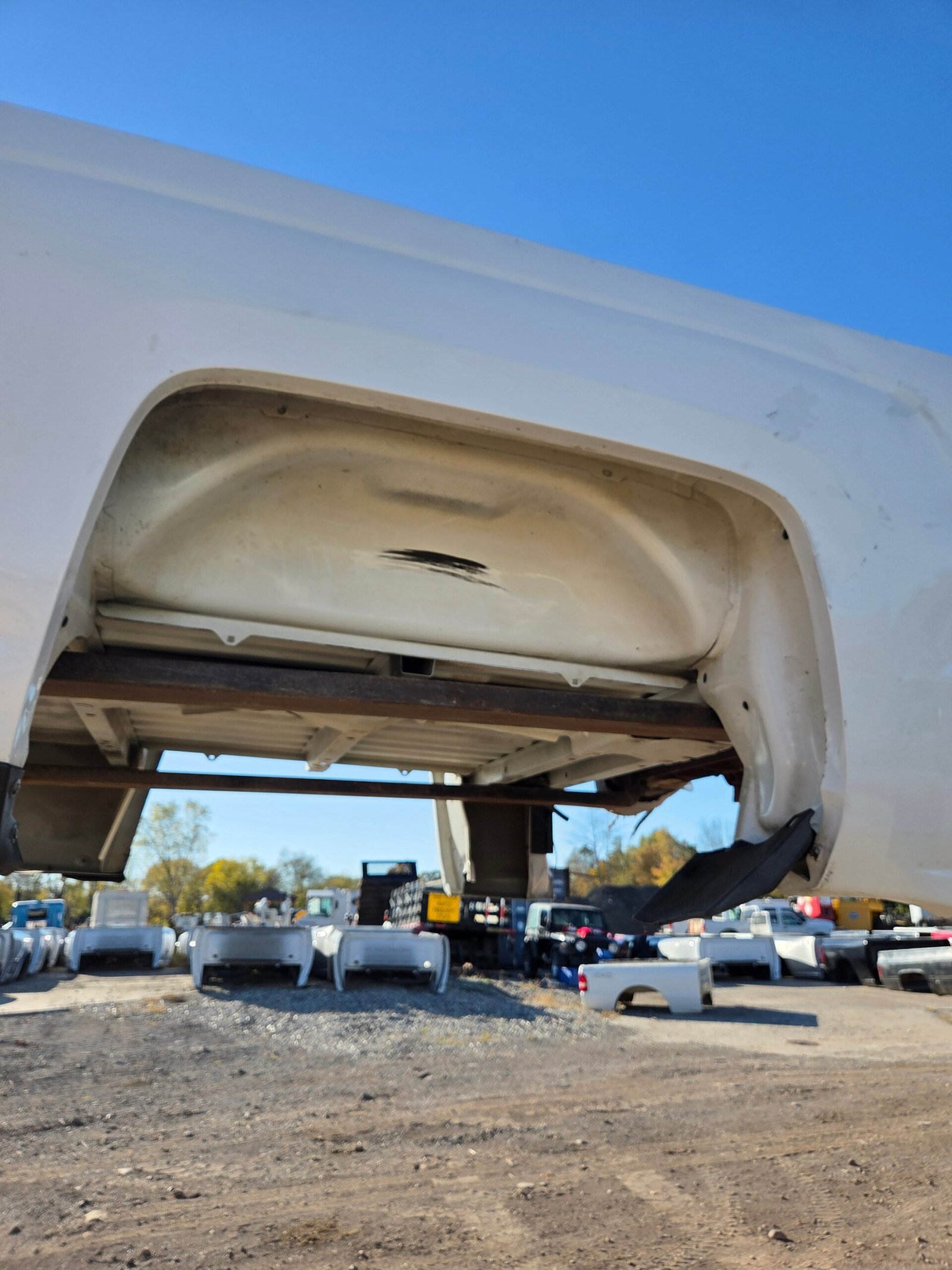 2014-2019 Chevrolet Silverado 1500 5' 8" Short Bed - Summit White - Image 95