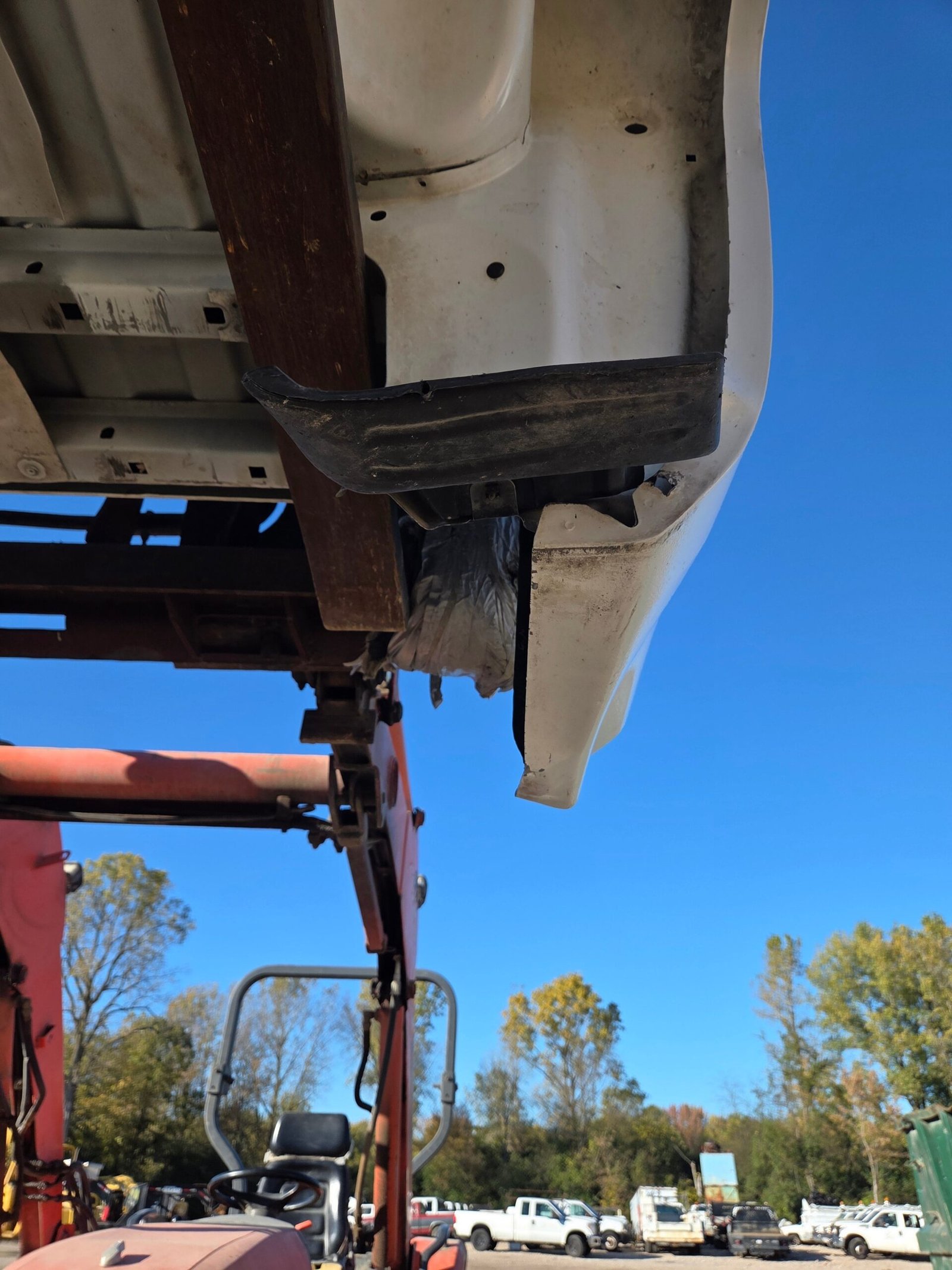 2014-2019 Chevrolet Silverado 1500 5' 8" Short Bed - Summit White - Image 104