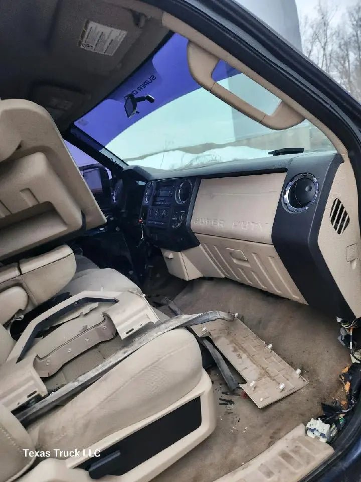 2008 Ford F-250 Extended Cab Short Bed Super Duty 6.4L Power Stroke - FULL PART OUT - Image 11