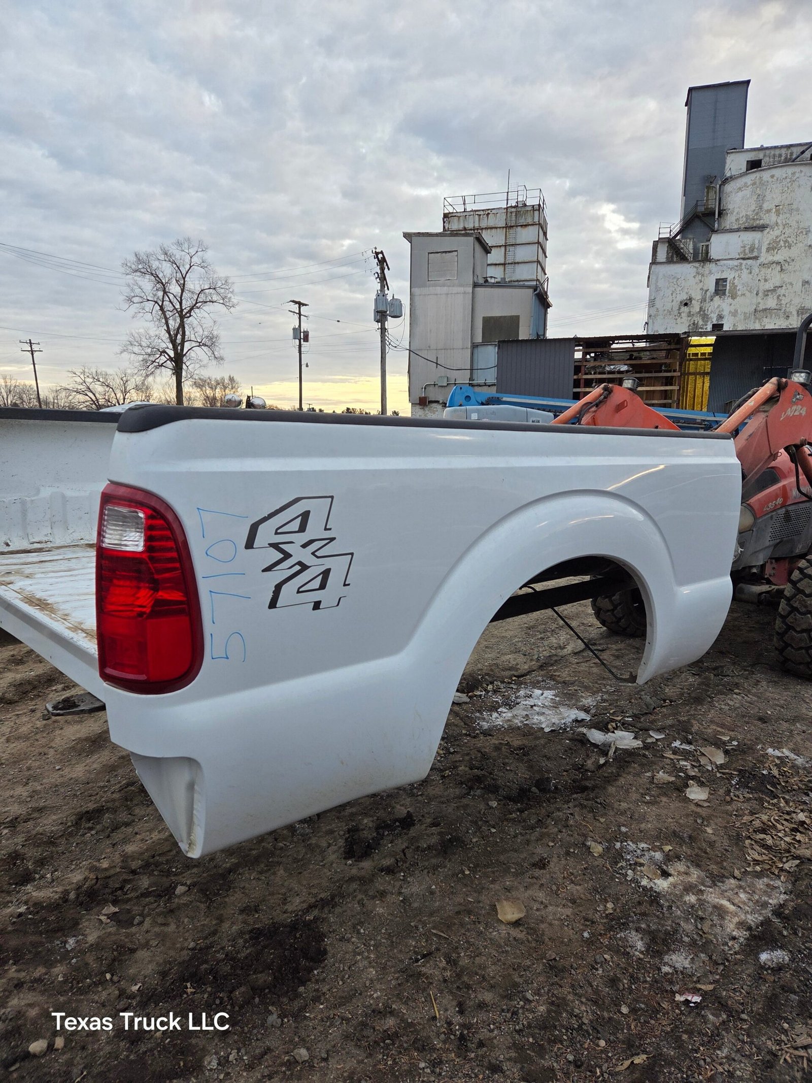 2011-2016 Ford F250 F350 Super Duty 6' 9" Short Truck Bed - Image 5