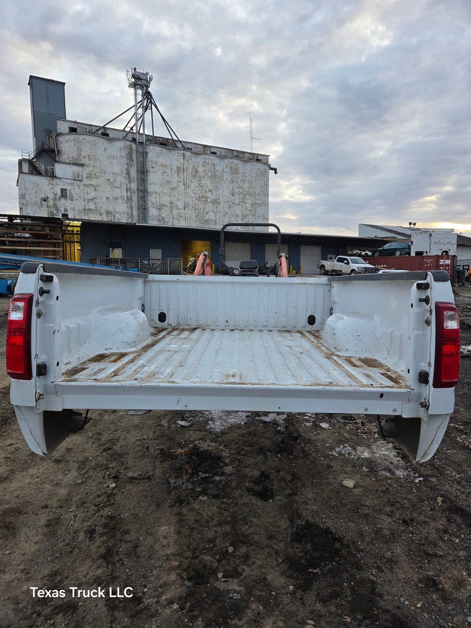 2011-2016 Ford F250 F350 Super Duty 6' 9" Short Truck Bed - Image 3