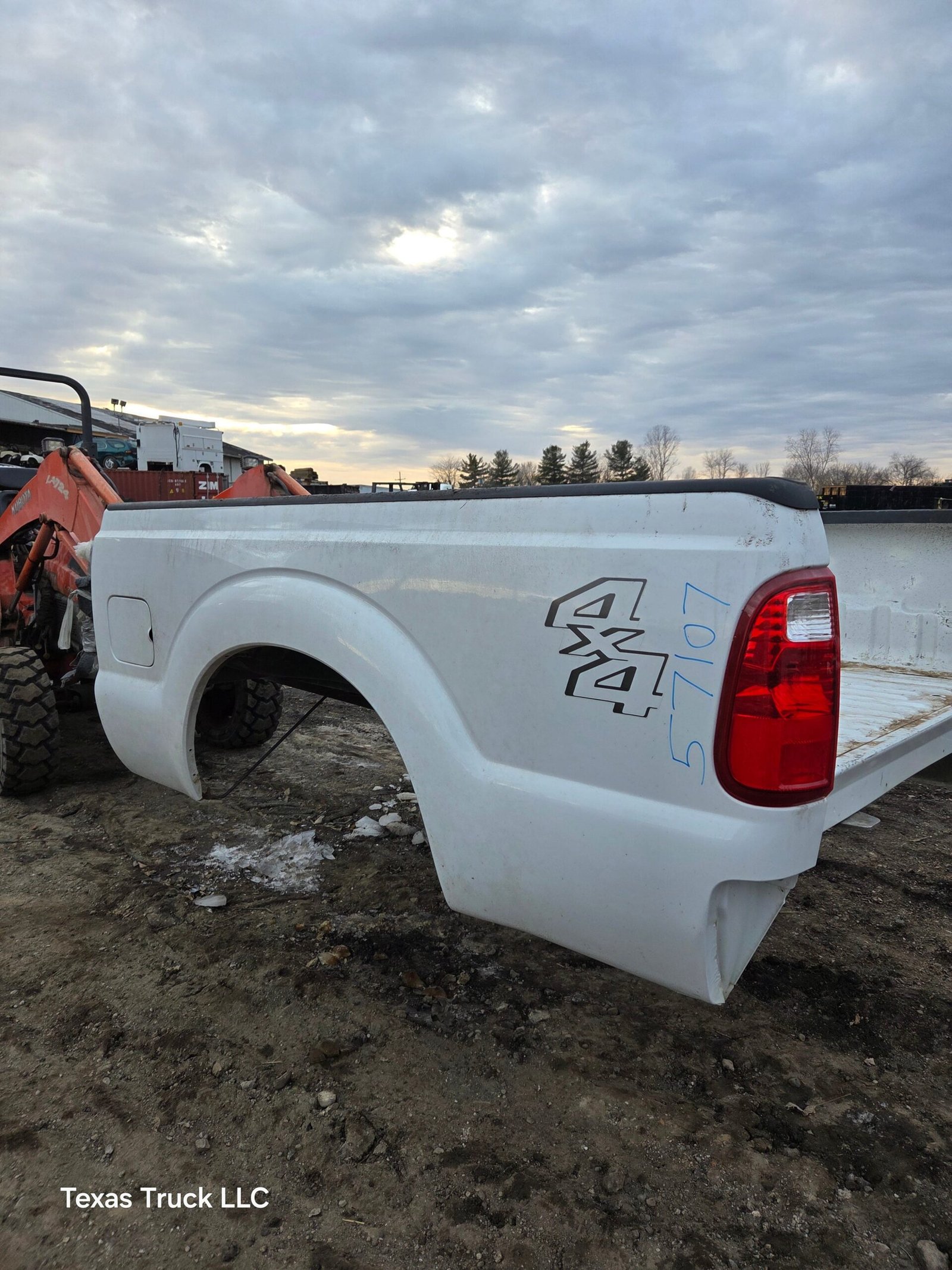 2011-2016 Ford F250 F350 Super Duty 6' 9" Short Truck Bed - Image 6