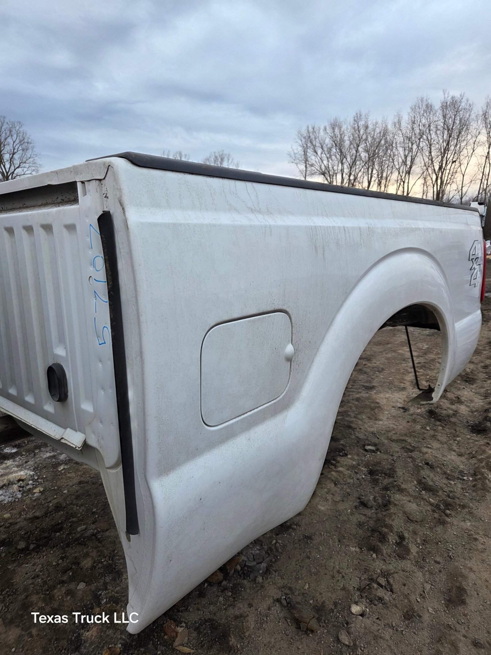 2011-2016 Ford F250 F350 Super Duty 6' 9" Short Truck Bed - Image 9