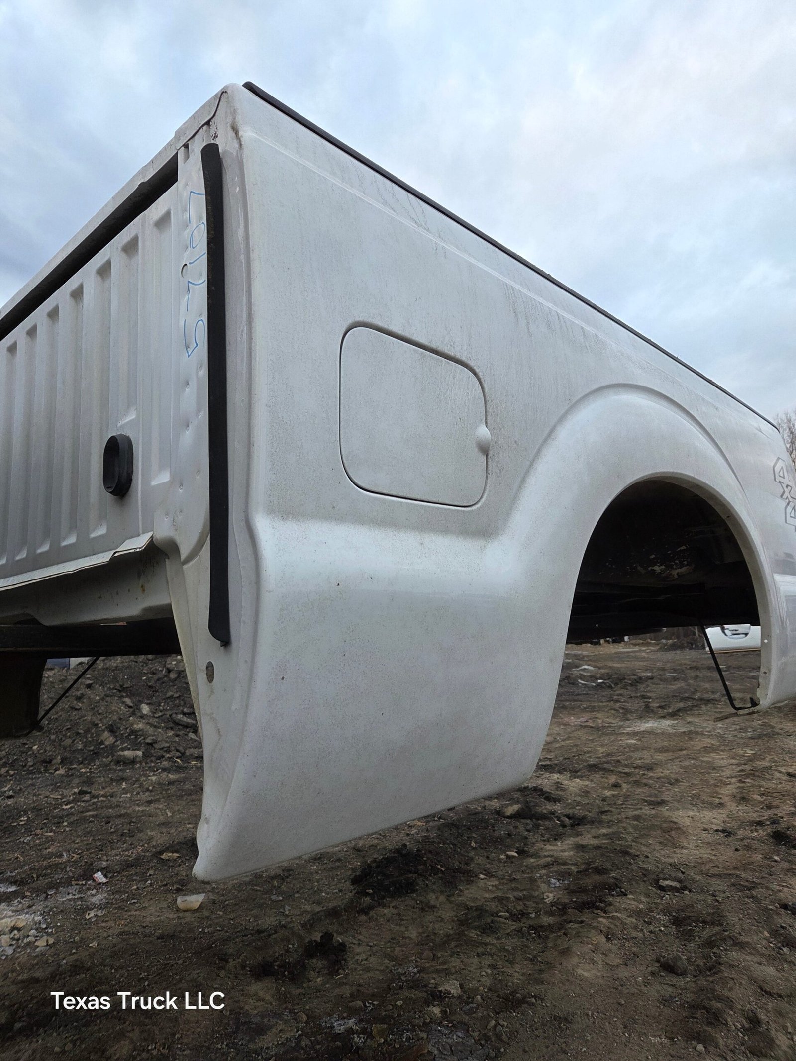 2011-2016 Ford F250 F350 Super Duty 6' 9" Short Truck Bed - Image 10