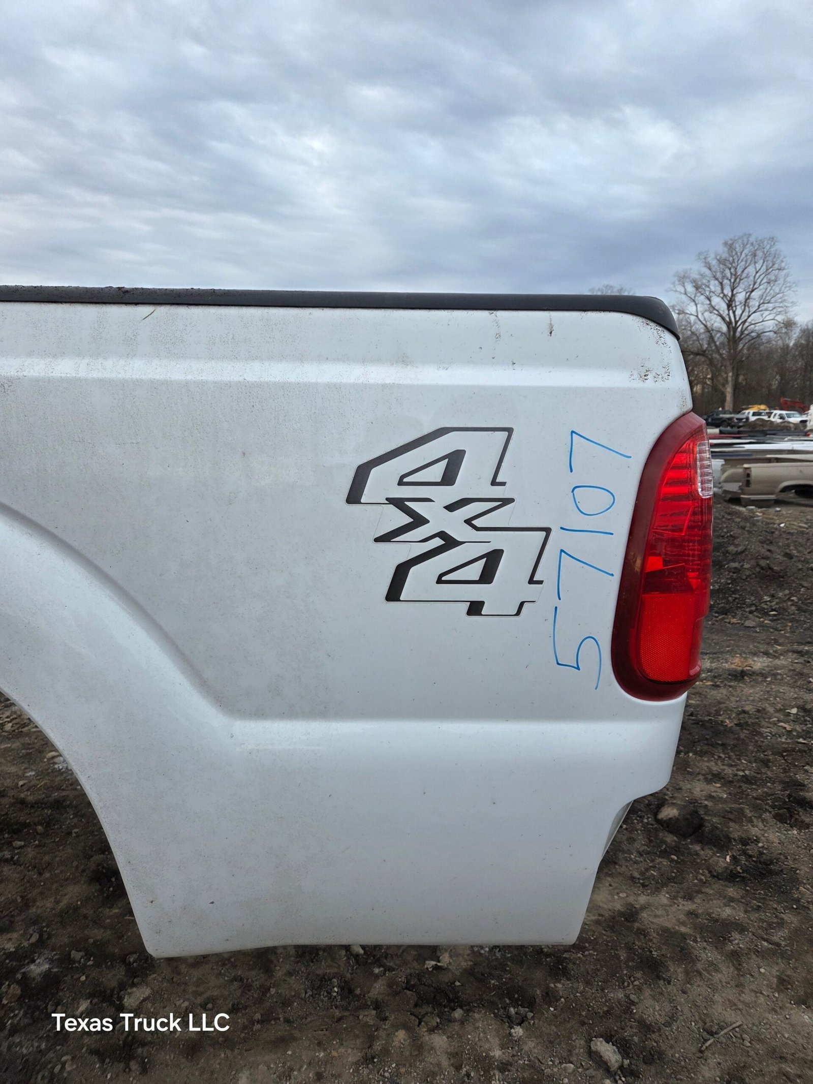 2011-2016 Ford F250 F350 Super Duty 6' 9" Short Truck Bed - Image 25