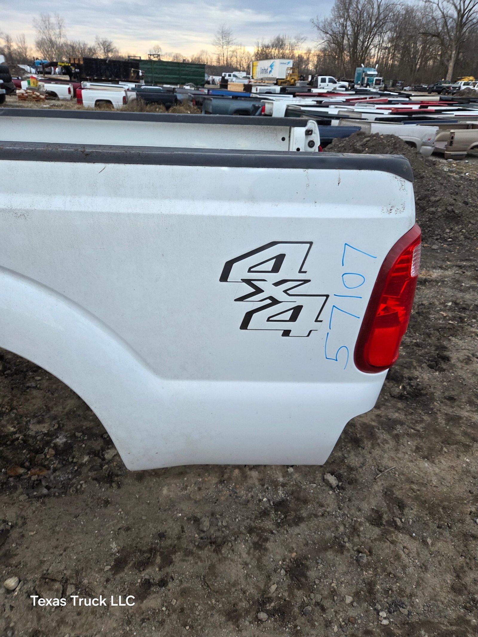2011-2016 Ford F250 F350 Super Duty 6' 9" Short Truck Bed - Image 36