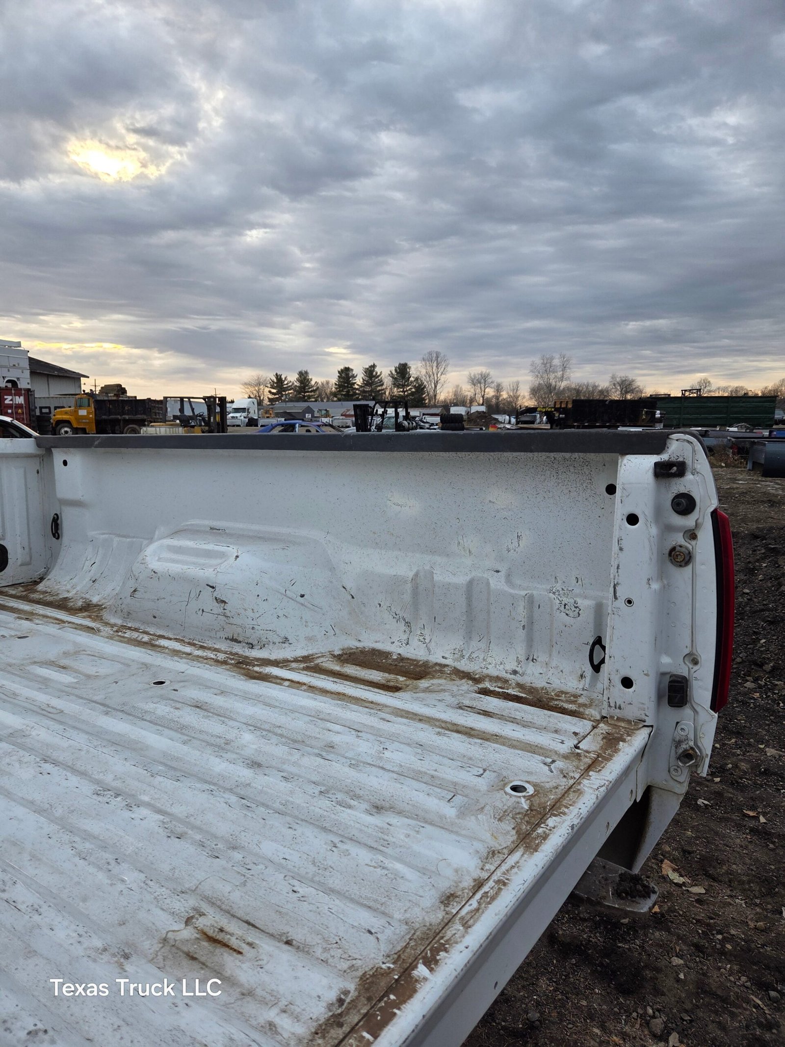 2011-2016 Ford F250 F350 Super Duty 6' 9" Short Truck Bed - Image 43