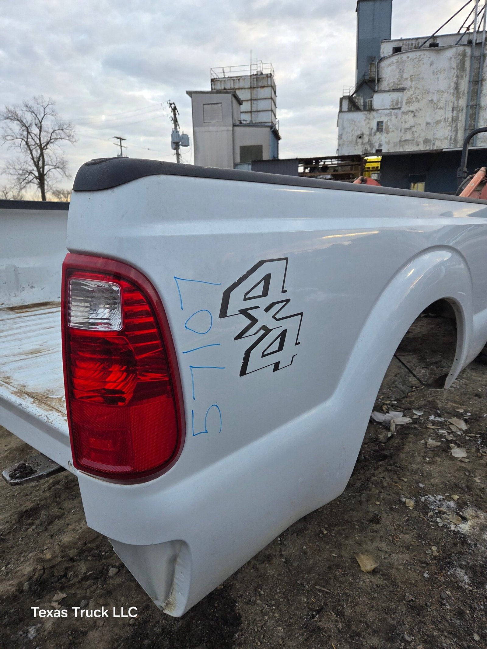 2011-2016 Ford F250 F350 Super Duty 6' 9" Short Truck Bed - Image 45