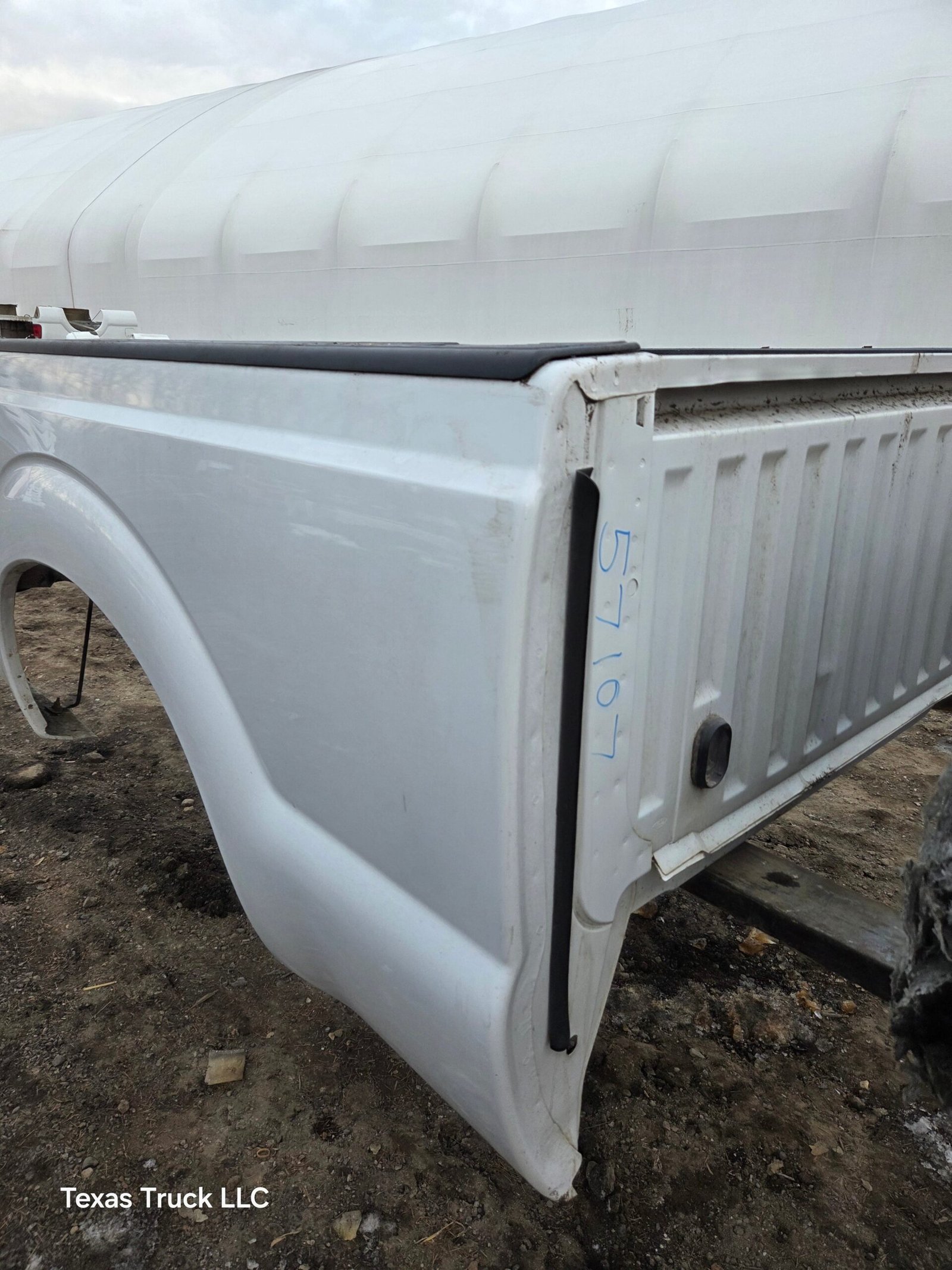 2011-2016 Ford F250 F350 Super Duty 6' 9" Short Truck Bed - Image 75