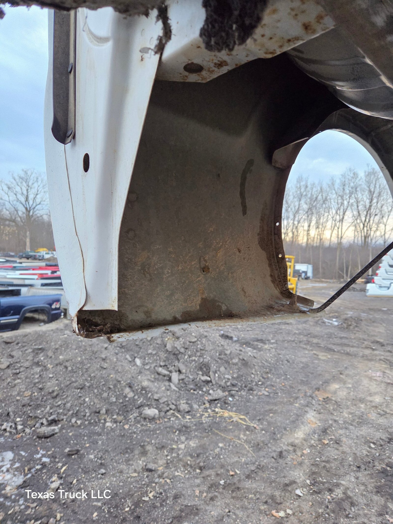 2011-2016 Ford F250 F350 Super Duty 6' 9" Short Truck Bed - Image 64