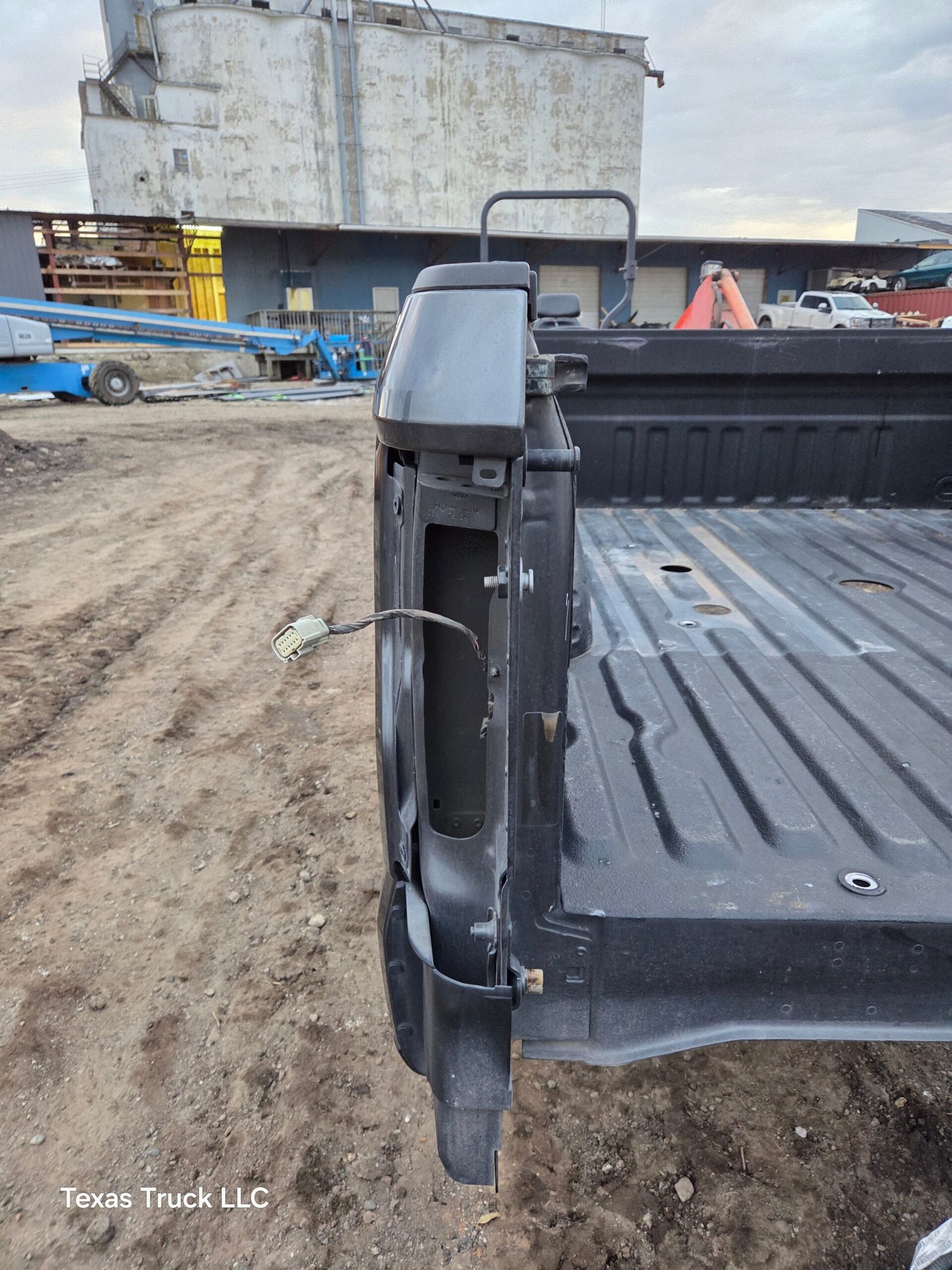 2017-2022 Ford F250 F350 Super Duty 6' 9" Short Truck Bed - Image 64