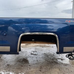 14-19 chevy silveraddo 6.5 ft bed in blue